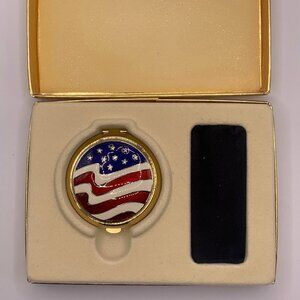 2000s Vintage Estee Lauder 'America The Beautiful' Collectible Powder Compact